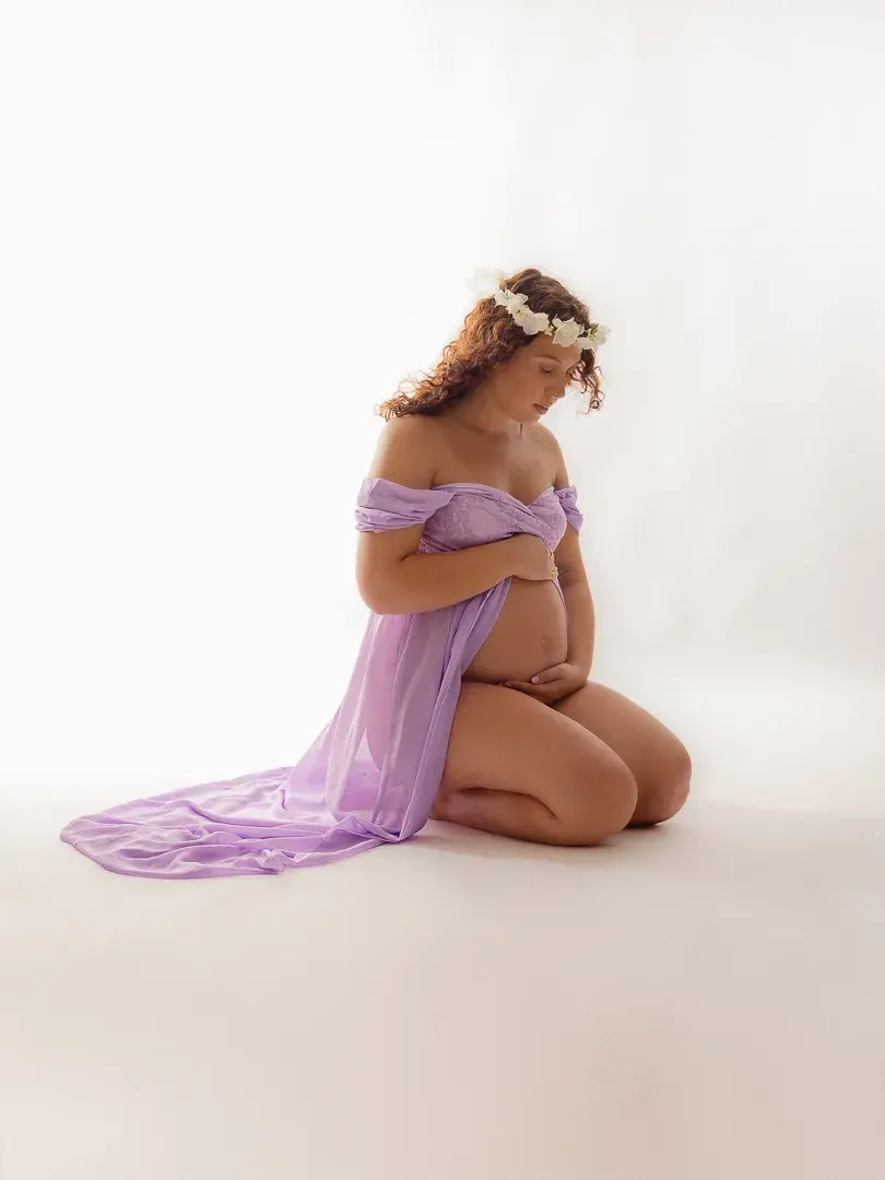 Portrait de grossesse en studio à Mérignac près de Bordeaux