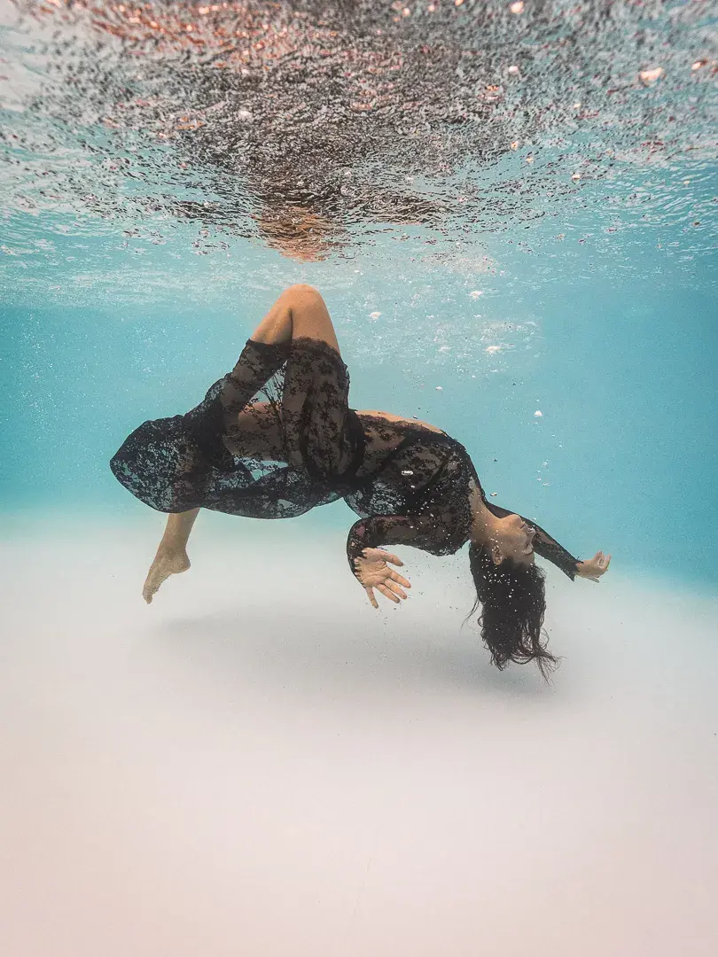 Séance photo sous l'eau artistique